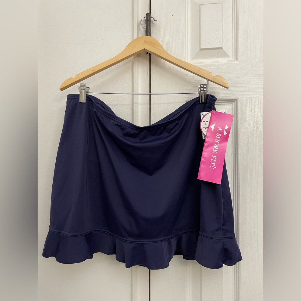 NEW A Shore Fit Swim Ruffle Skirt With Built in Briefs Bottoms Navy 24W